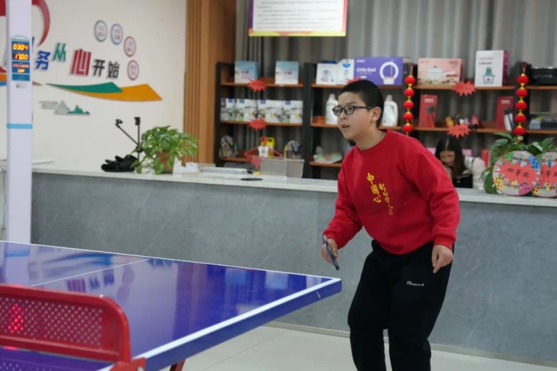 尼克斯太阳